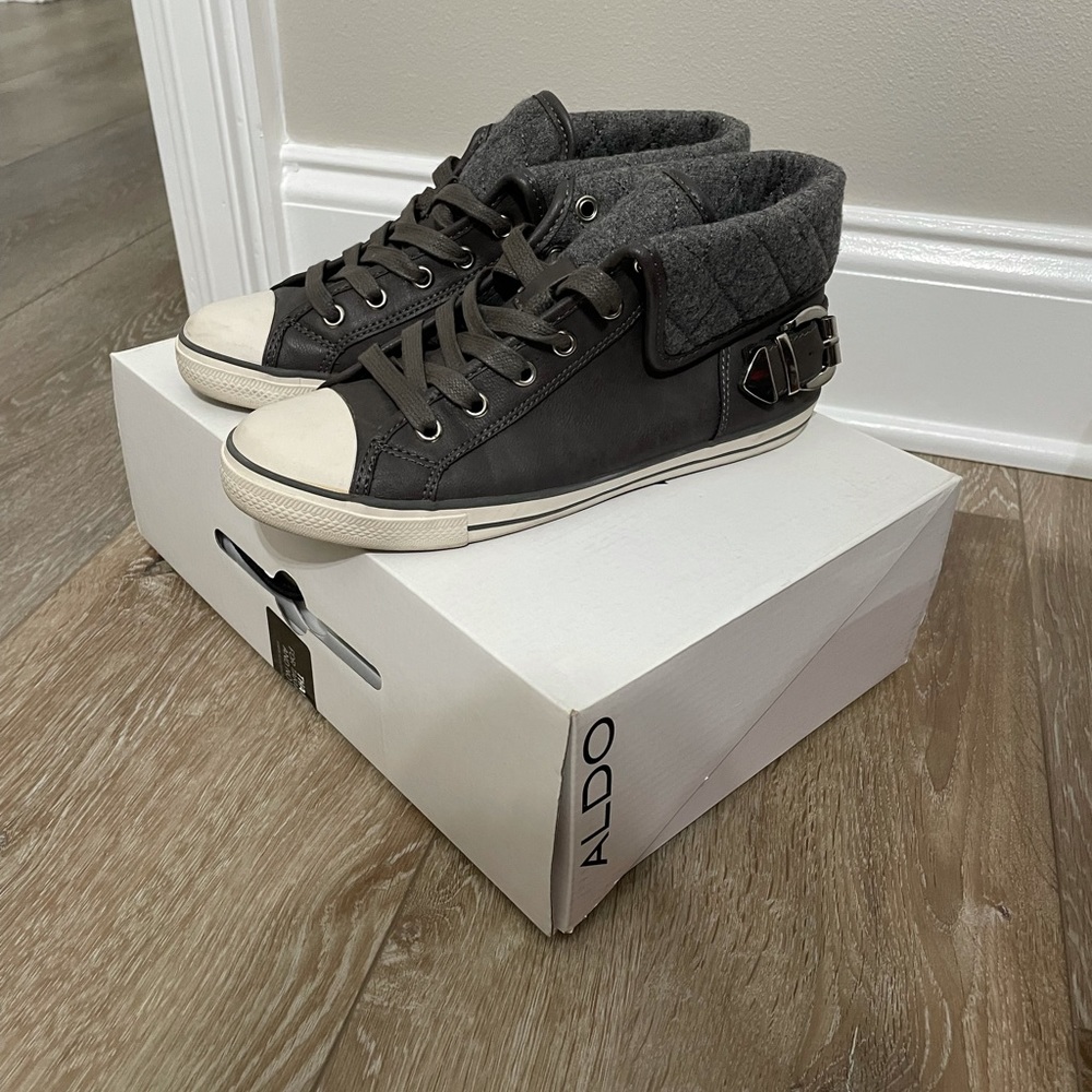 Aldo Grey sneakers. Size 6